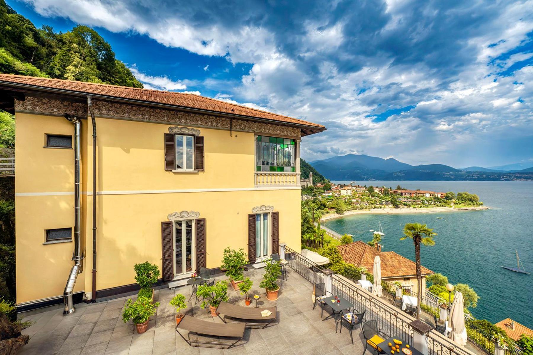 Hotel La Rondinella Cannero Riviera Exterior photo